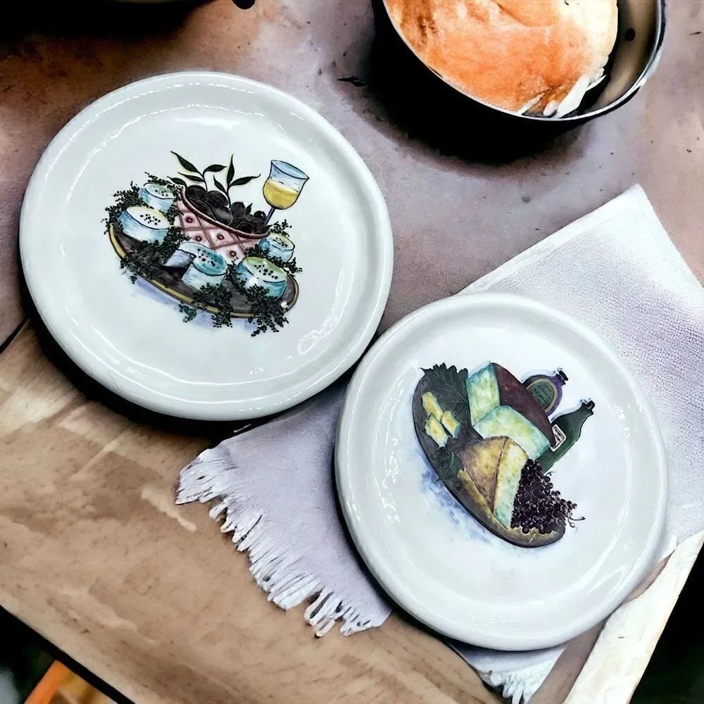 World Market l Set of 2 l Bread plates